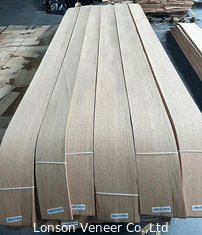 ชิ้นสี่ตัดอเมริกัน Red Oak Veneer Panel สินค้าเกรด AAA ในคลัง 120.000 / SQM