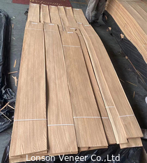 0.45 มิลลิเมตร ขาว Oak Wood Veneer สําหรับประตูเกรด AA ความยาว 120-220cm