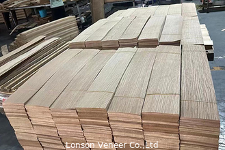 ยุโรป พื้นไม้ Oak ขาว ฟูเนียร์ AB เกรดสีเบา 0.6 ความหนา