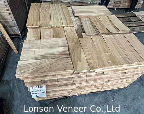 หนา 1.2 มิลลิเมตร ยุโรป Oak Veneer พื้นสีเบา D grade