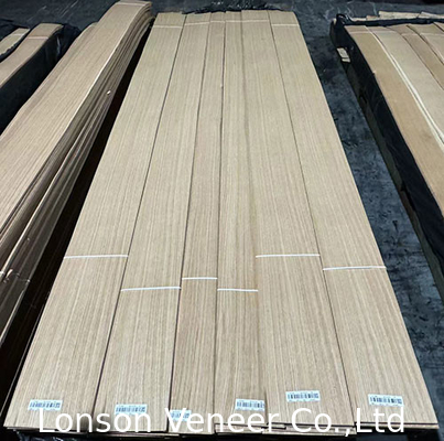 ผิวขาว Oak Veneer แผ่นตัดความแตก 0.50 มม ความหนา การตกแต่งภายใน