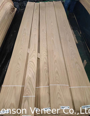 0.50 มิลลิเมตรหนา A เกรด ขาว Oak ไม้ Veneer ผนังประตู / การตกแต่ง