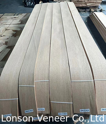 ชิ้นสี่ตัดอเมริกัน Red Oak Veneer Panel สินค้าเกรด AAA ในคลัง 120.000 / SQM