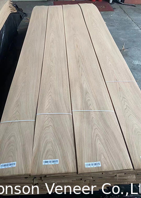 0.50 มิลลิเมตร ขาว Oak Wood Veneer แผ่นตัดมงกุฎอเมริกัน AAAGrade