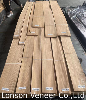 0.45 มิลลิเมตร ขาว Oak Wood Veneer สําหรับประตูเกรด AA ความยาว 120-220cm