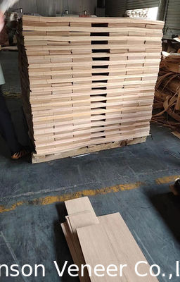 ยุโรป พื้นไม้ Oak ขาว ฟูเนียร์ AB เกรดสีเบา 1.2 ความหนา