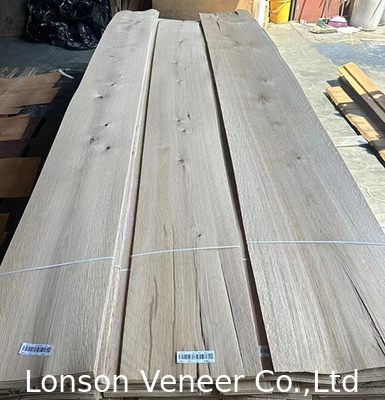 2.0 มิลลิเมตร คอนโดตี้ ขาว Oak Wood Veneer สําหรับสไตล์เรตโร เฟอร์นิเจอร์ สินค้าในคลัง