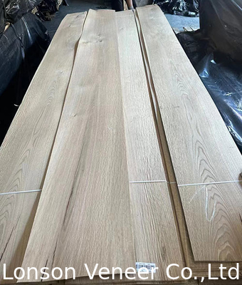 2.0 มิลลิเมตร คอนโดตี้ ขาว Oak Wood Veneer สําหรับสไตล์เรตโร เฟอร์นิเจอร์ สินค้าในคลัง