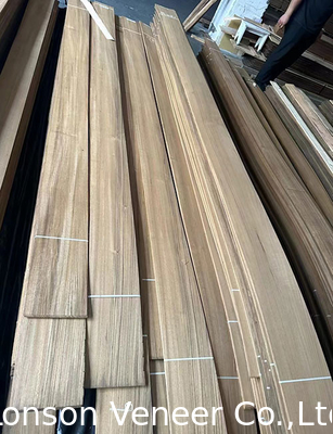 0.40MM Quarter Cut Burma Teak Wood Veneer สําหรับเฟอร์นิเจอร์บอร์ดแฟนซี