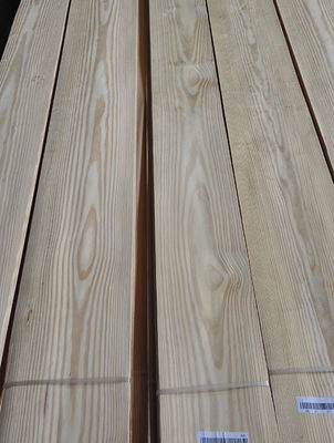 0.6 มิลลิเมตรธรรมชาติ รัสเซีย ไพน์ ไม้ veneer แผ่น A เกรด ตัดพระราชทาน