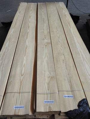 0.6 มิลลิเมตรธรรมชาติ รัสเซีย ไพน์ ไม้ veneer แผ่น A เกรด ตัดพระราชทาน